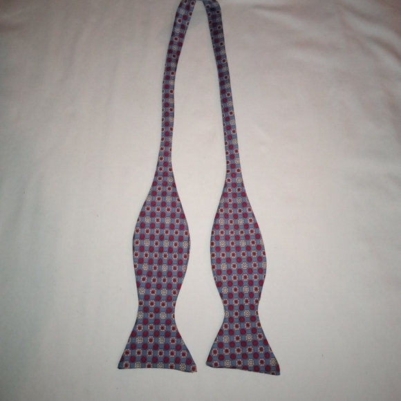 BOWTIE AUTHENTIC VINTAGE 💯%SILK - Picture 3 of 9